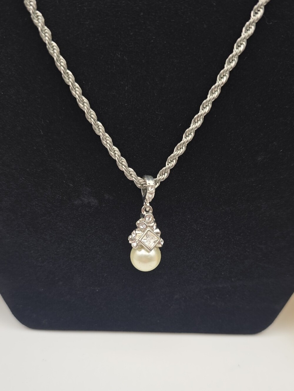 Vintage Givenchy Silver Tone Rope Chain w/ Faux Pearl & Crystal Pendant Necklace